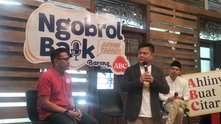 Rasa yang Menggigit: Ada Rasa, Teman Makan di Cilacap
